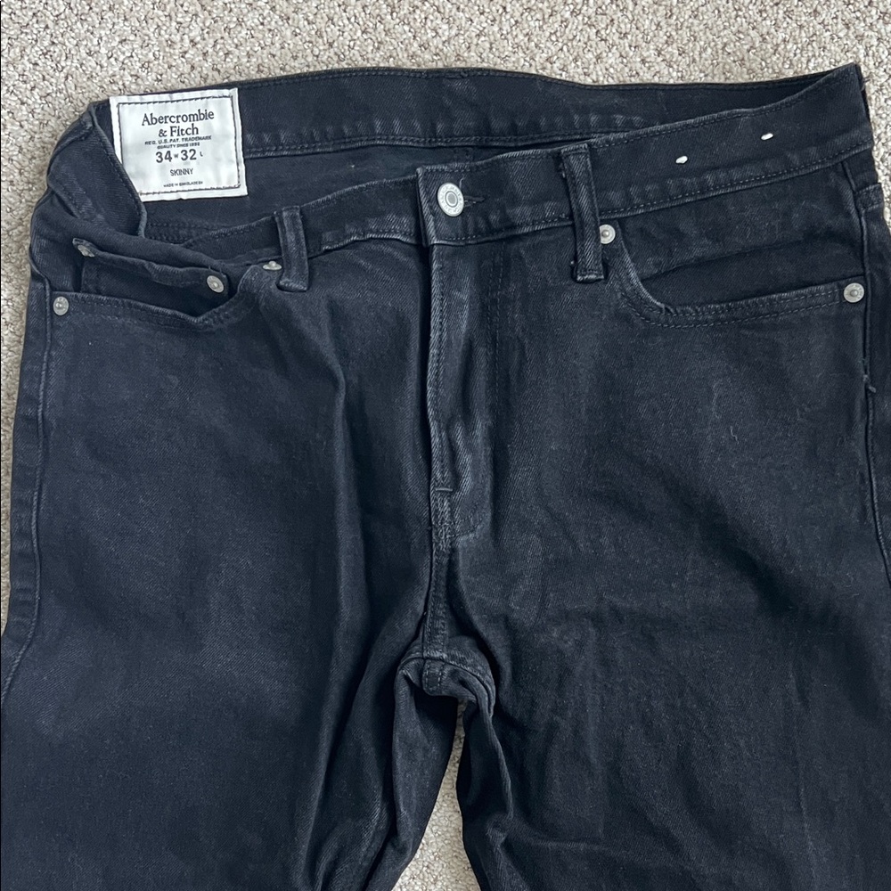 Abercrombie & Fitch Men's Dark Gray Relaxed Jeans